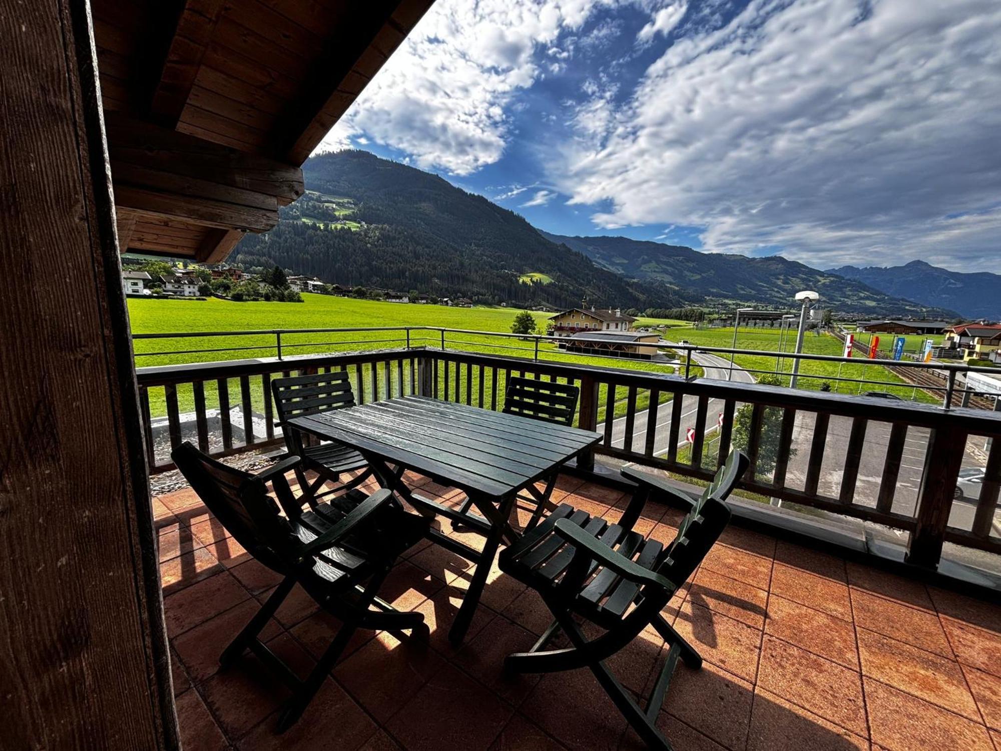 Apart Hartl Ried im Zillertal Εξωτερικό φωτογραφία